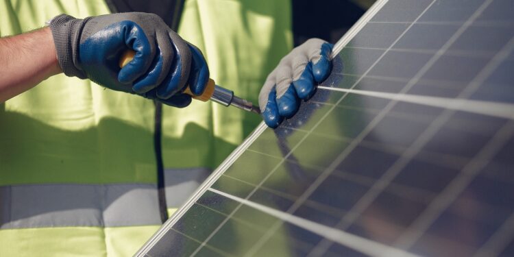 How to Identify Original Solar Panels for Your Home, Office