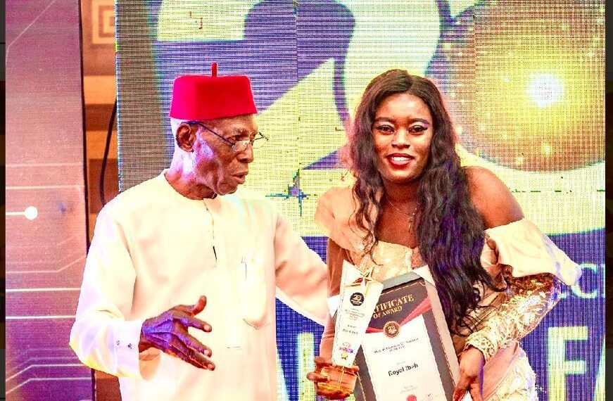 Royal Ibeh receives Titans of Tech Awards