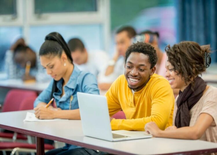 Commonwealth Secretariat and SAS