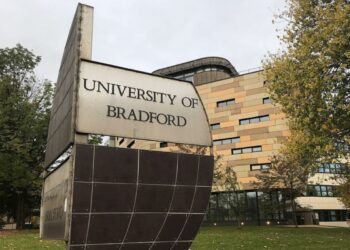 Bradford University Reduces AI Tuition by 50% for International Students