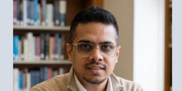 Product-market fit by Hamza Mobeen 