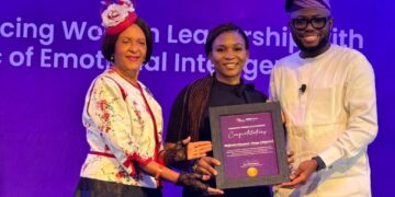 Mojisola Ologe Wins The Peak Performer 2024 Admirable Women in Leadership Award