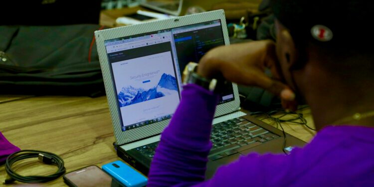 Nigeria’s Internet Usage Sees First Decline Since Early 2024
