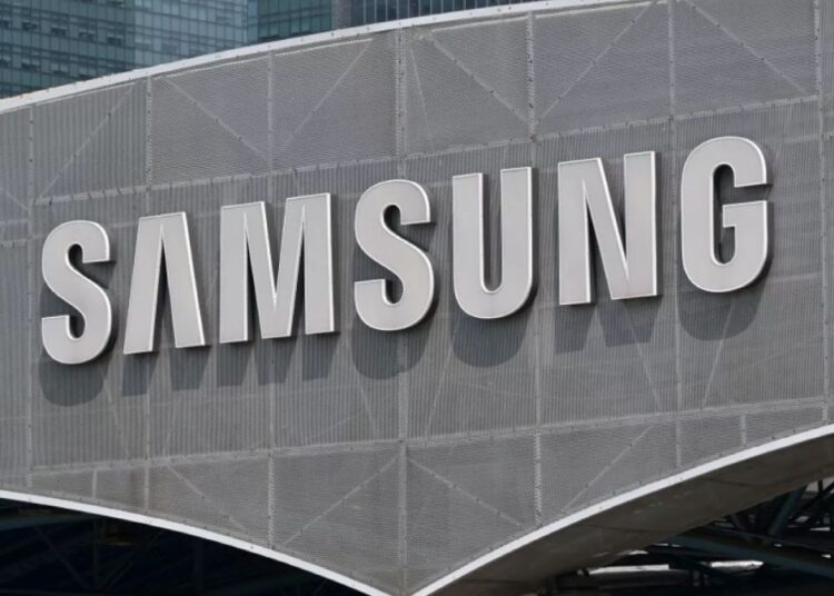 Samsung Faces 20% Profit Drop in Mobile Division Amid Slowing Chip Demand and $7.67 Billion Quarterly Profit
