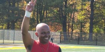 Anup Debnath, a QNET Amezcua Chi Pendant product user