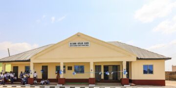 Commissioning of the building donated by Dr Taiwo Afolabi, SIFAX Group Chairman (1)