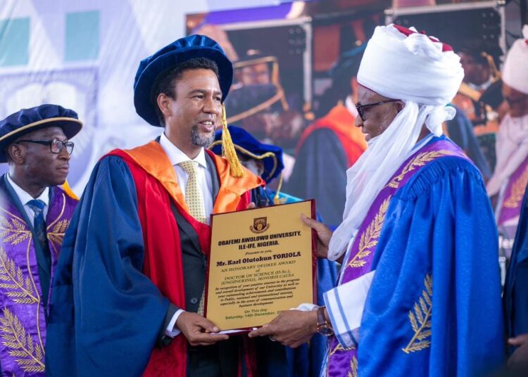 Karl Toriola receiving the honorary Doctorate by OAU, Ile-Ife
