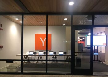 Y Combinator Revives In-Person Demo Day with a Fresh Twist