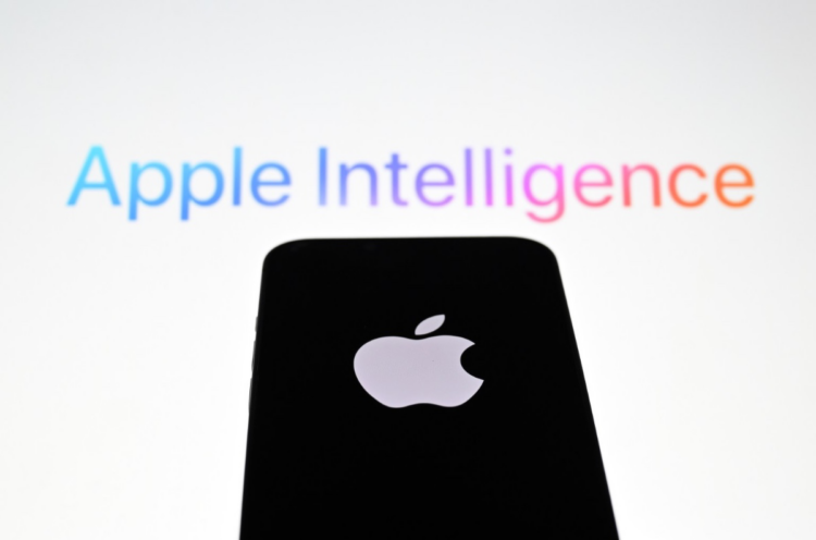 Apple Updates Notification System to Better Disclose AI-Generated Summaries