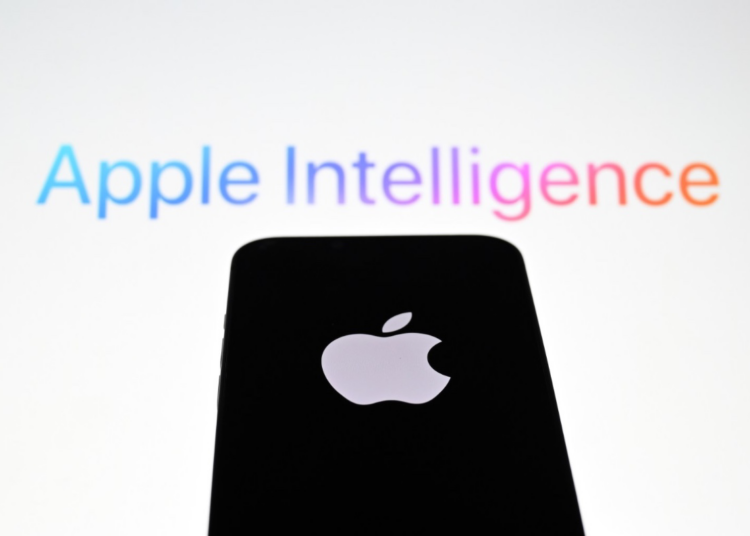 Apple Updates Notification System to Better Disclose AI-Generated Summaries