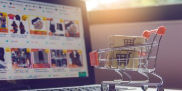 Holiday online shoppers report 2024