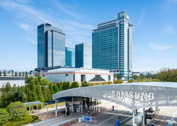 Samsung Q4 Profit Falls 29%, Misses Estimates Due to High Costs, Weak Chip Demand