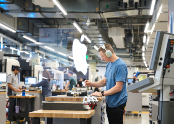 Apple Commits $500 Billion to U.S., Building Texas Factory, Adding 20,000 Jobs