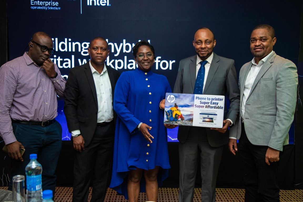 Intel and HPE workshop on Digital Workspaces by Rita Amuchienwa