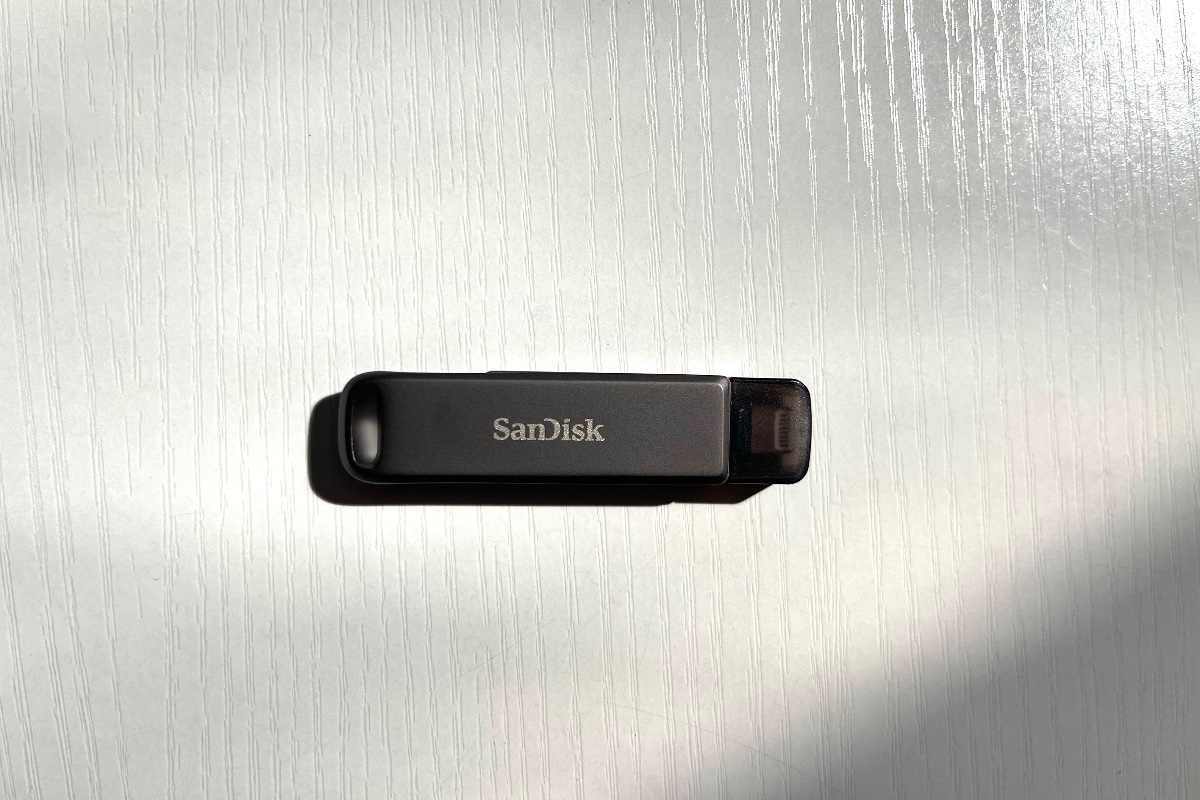 Review: SanDisk iXpand Flash Drive Luxe – A Smart Storage Solution for iPhones
