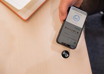 NFC Tag tampering on smartphone