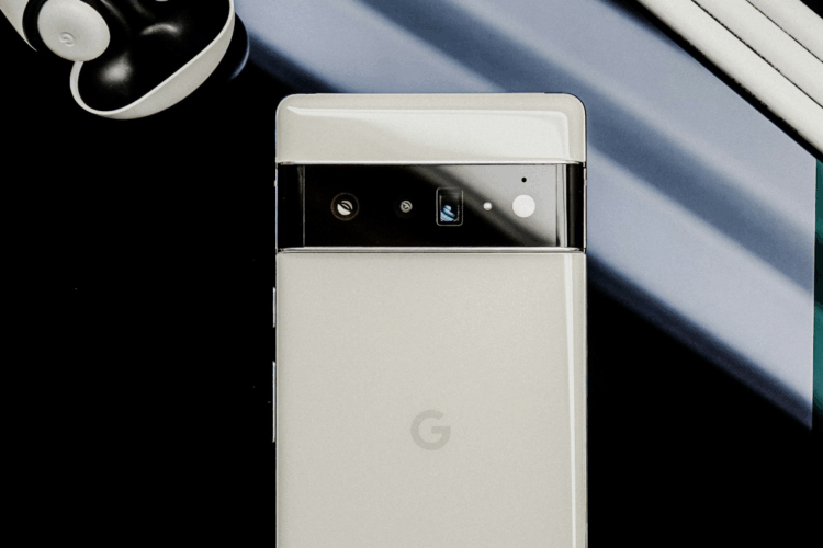 Google Begins Direct Pixel Sales, Eyes Physical Stores in India