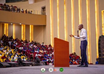 Leo Stan Ekeh speaking at the Enugu Tech Festival