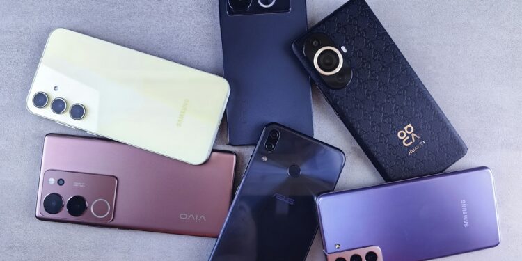 U.S. Smartphone Shipments Jump 30% in March as Apple, Others Rush to Dodge Tariff Threats