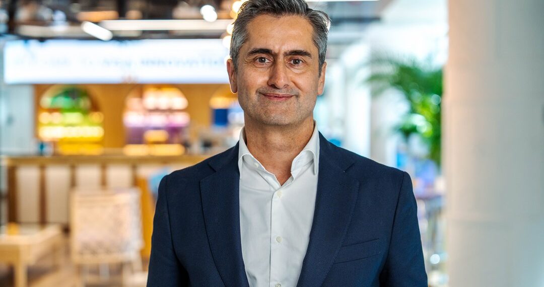 Tareq Muhmood - Visa