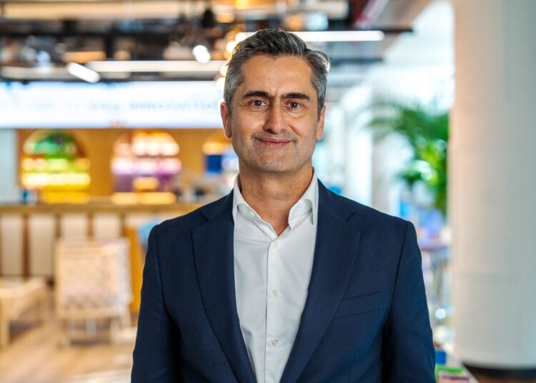 Tareq Muhmood - Visa