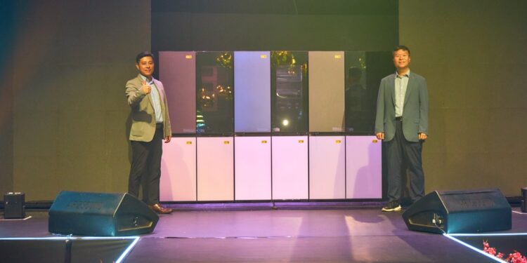 LG MoodUP Refrigerator 1 -