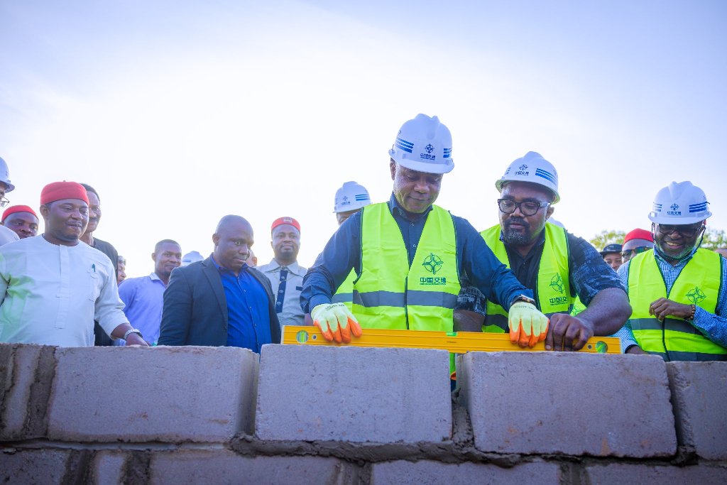 Peter Mbah laying Foundation stone for a five-star ICC Hotel in Enugu