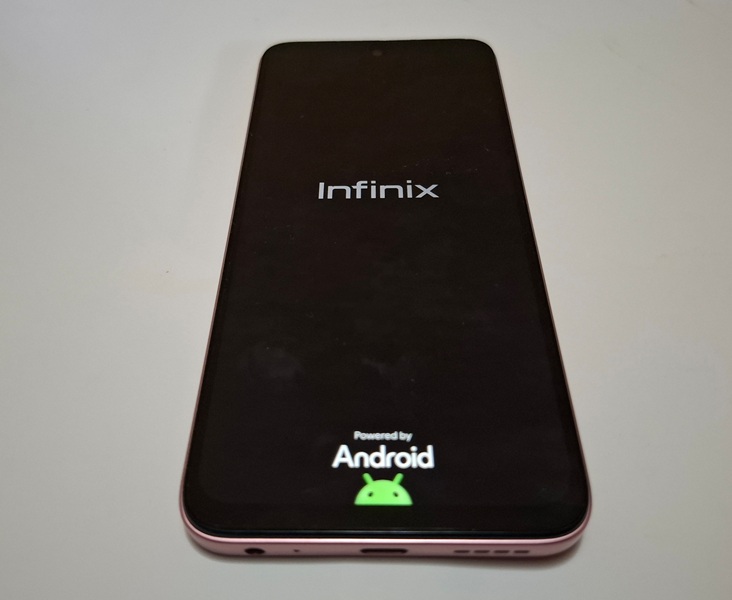 Infinix HOT 60i Review by Techeconomy