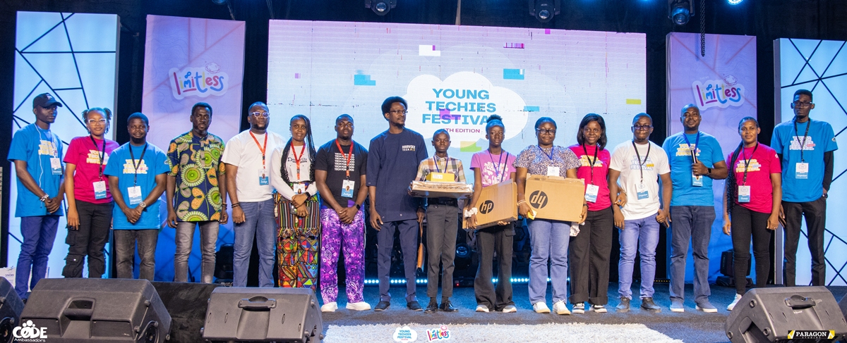 Presentation ceremony at Young Techies Festival 4.0