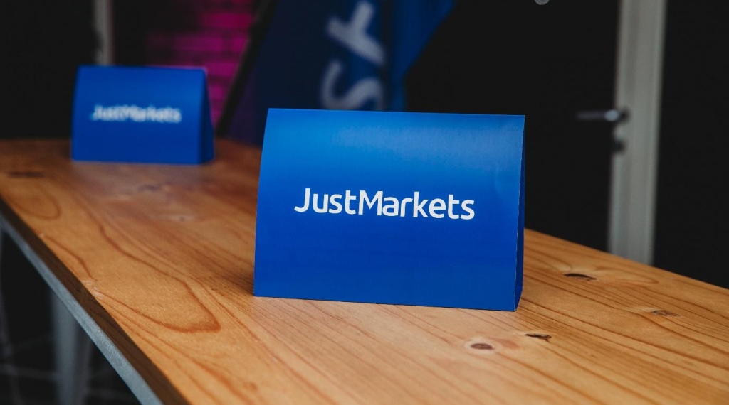 JustMarkets Trading app