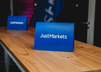 JustMarkets Trading app