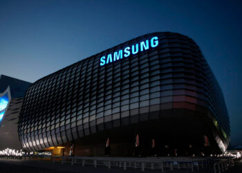 Samsung, SK Hynix Shares Drop