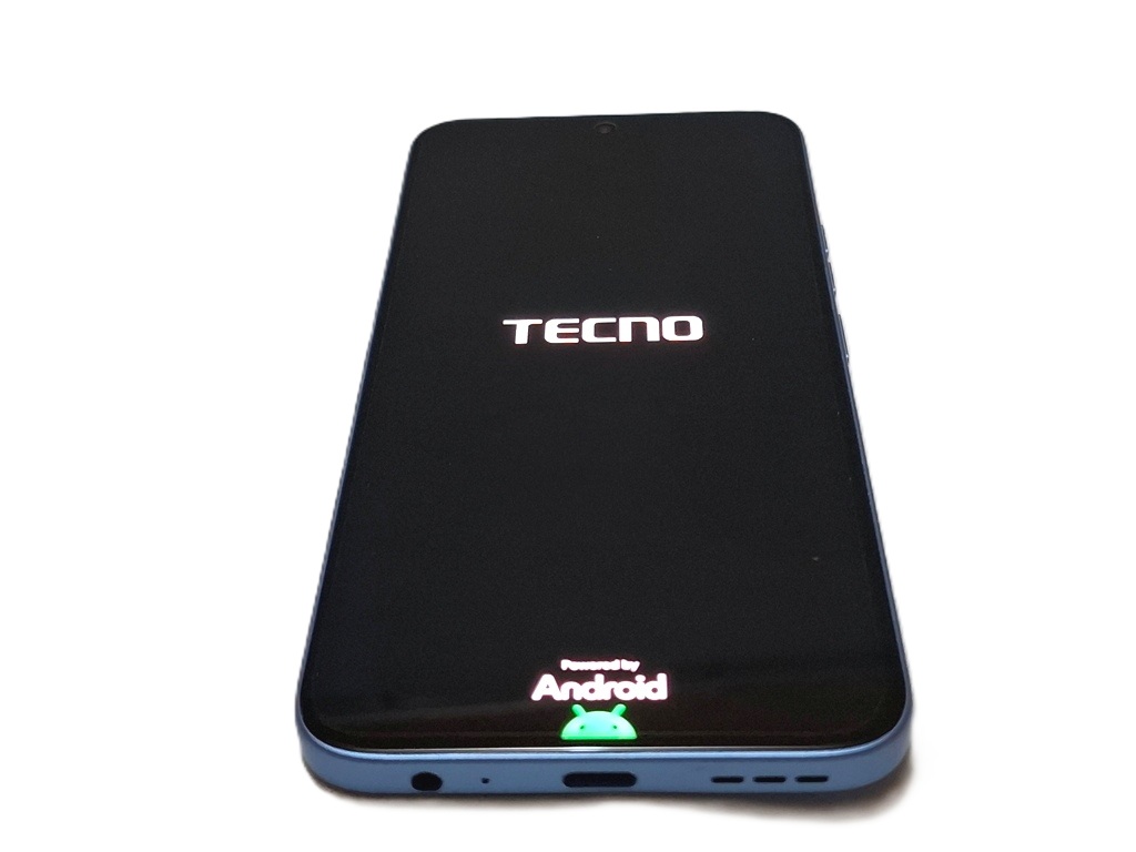 TECNO SPARK 40 Pro Review by Techeconomy