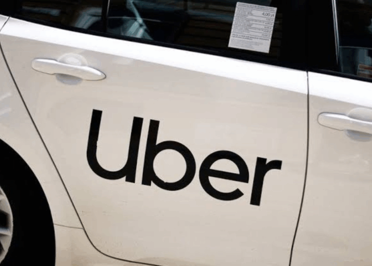 Uber, Momenta to Trial Driverless Cars from 2026