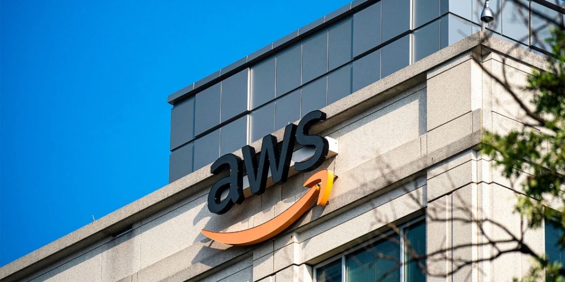 Amazon Cloud Drives $330 Billion Market Value Surge