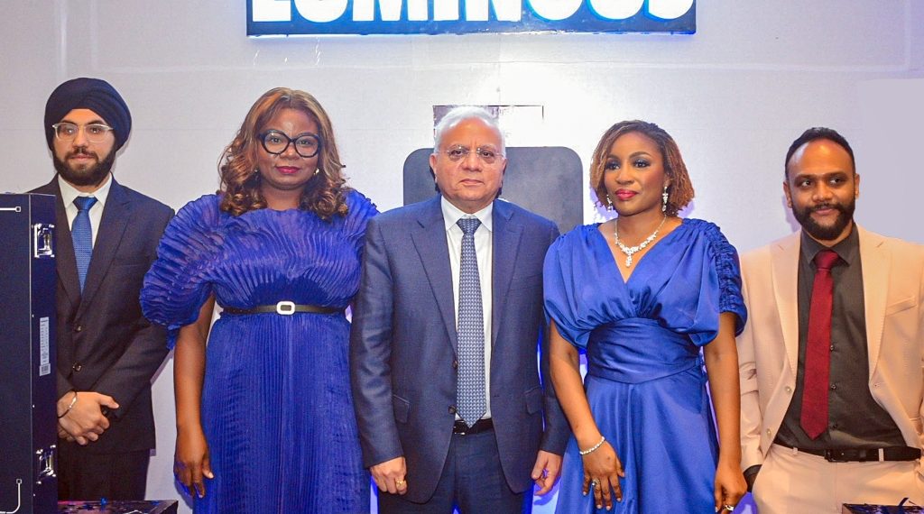 Luminous lithium batteries