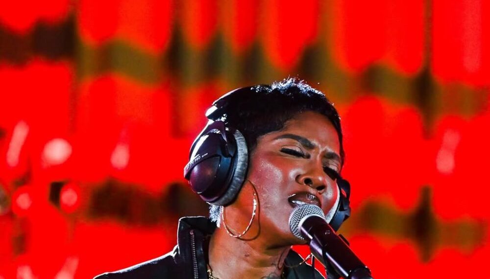 Best Headphones and Earbuds for Music Lovers