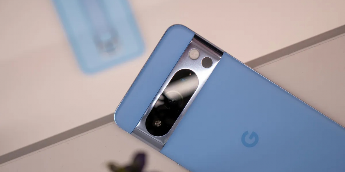 Google Brings Advanced Pixel 9 Panorama Camera Feature to Pixel 8