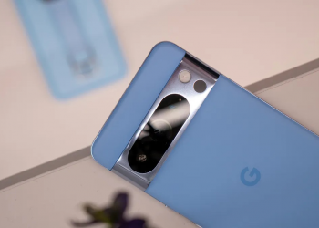 Google Brings Advanced Pixel 9 Panorama Camera Feature to Pixel 8