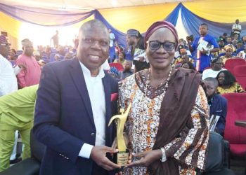 Tim Akano awards by OAD and Baptist School (1)