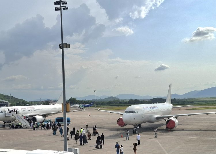 air passenger airlines traffic Lagos airport MMIA MM2 MM1 Air Peace | Nigerian airline operators