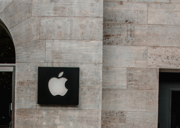 Apple Heads for Strongest iPhone Sales Growth in Four Years