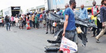 Lagos stinks |
