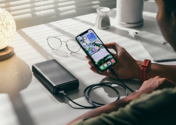 Powering gadgets with clean energy