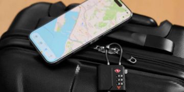 Google Find Hub for baggage tracking