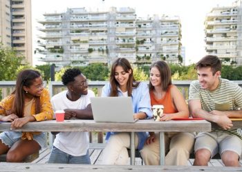 international students economy