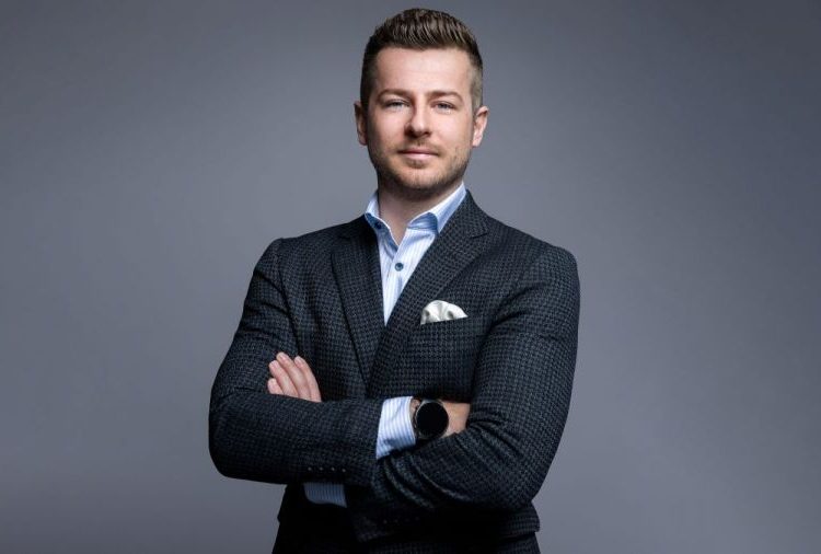 SMS as essential communication channel | Mirza Bukva Infobip