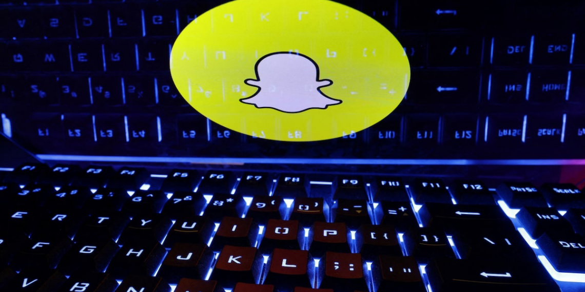 Snap to Cut 1,000 Jobs