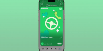 WhatsApp CarPlay app