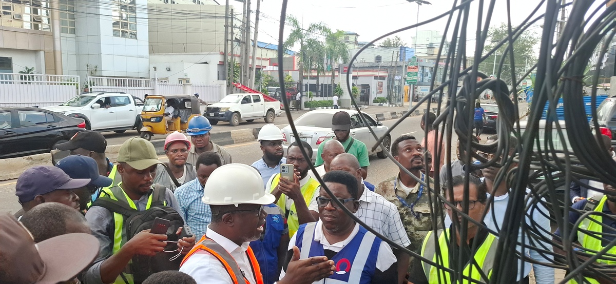 Photo Credit: Techeconomy/PETEROLUKA.